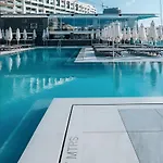 Viani Large Superior 3-bedroom Appartement