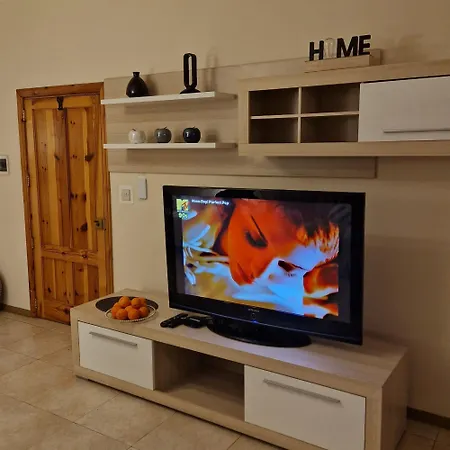 Viani Large Superior 3-bedroom Sliema