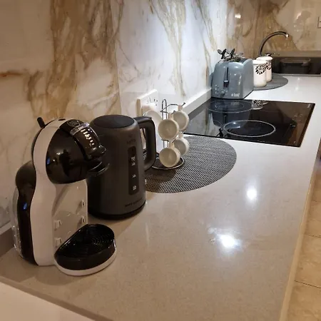 Viani Large Superior 3-bedroom דירה *