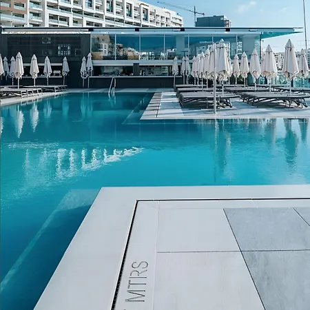 Viani Large Superior 3-bedroom Apartment