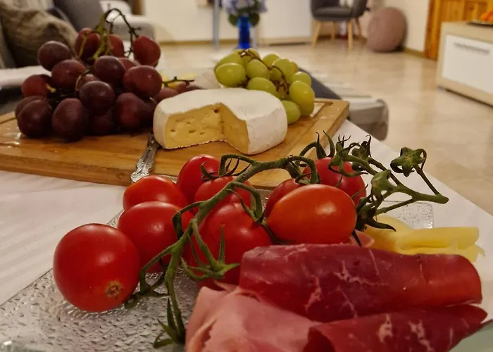 Viani Large Superior 3-bedroom * סליאמה