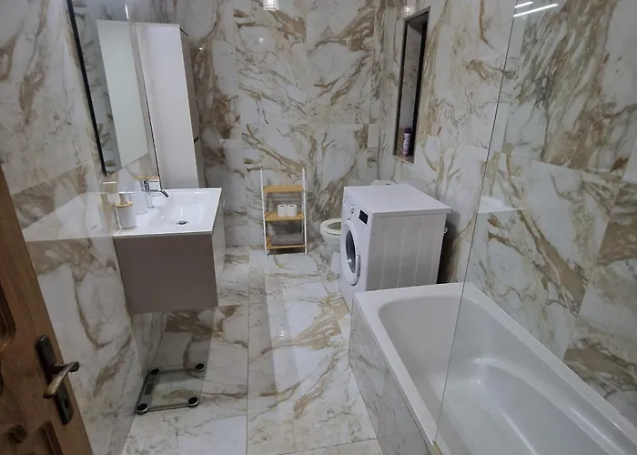 Viani Large Superior 3-bedroom דירה